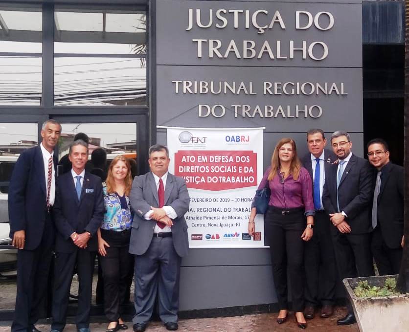 Sindicato dos Advogados-RJ apoia OAB Nacional e OAB-DF na defesa de advogado  que teve sigilo bancário do escritório quebrado - SAERJ